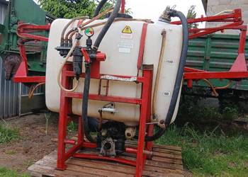 Opryskiwacz Pilmet 300l/ 10m belka. Stan bdb