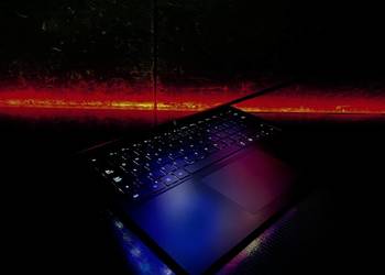 Black Surface 3 | i5-1035G7 2K DOTYK | 8/256GB SSD | Mobilny Tytan | WIN 11