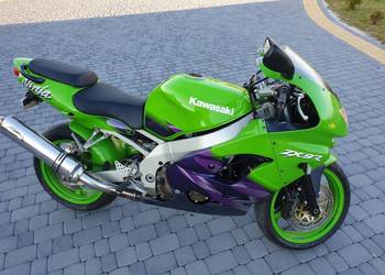Kawasaki Ninja ZX 9R
