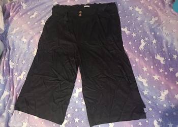 Szerokie czarne spodnie damskie Sheego roz. 52