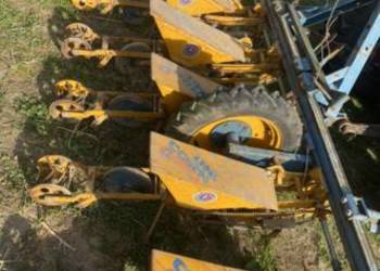 Siewnik do buraków 8 sekcji Uni Corn