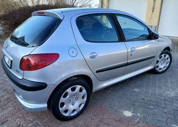 Peugeot  206 1.1benz,dlugie oplaty 2027. bez.rdzy klima .elektryka