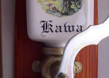 Młynek do kawy z zającem , wiszący