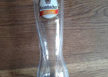 szklanka do piwa pszenicznego marki Krombacher,