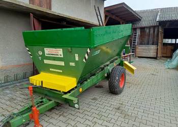 Rozsiewacz wapna RCW3