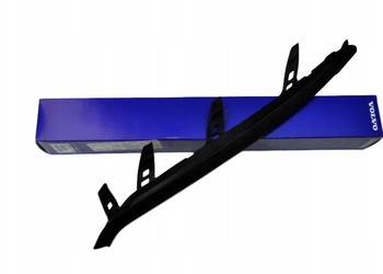 VOLVO V70 lewa listwa uszczelka lampy reflektora 30796147