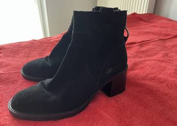 zamszowe botki damskie marki Geox roz 37