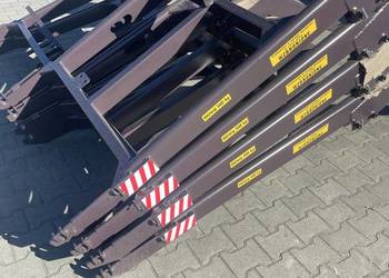 Ładowacz czołowy 3 sekcyjny - Ursus C-330