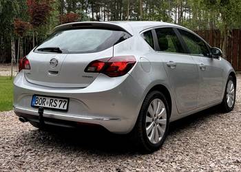Opel Astra J Cosmo 2015 | 136 000km |