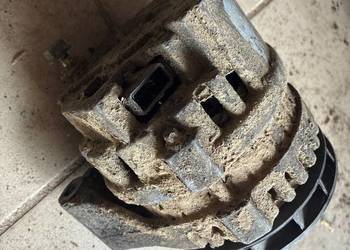 Alternator Daewoo Ssangyoung Musso uszkodzony