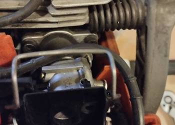 Piła spalinowa husqwarna 135 i 236 na czesci