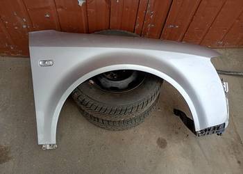 Audi A4 B6 Sedan Kombi Błotnik przedni prawy Kod lakieru LY7W