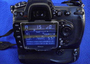 NIKON { komplet } - niski przebieg + GRATISY ! NIKON { komplet } - niski przebieg + GRATISY !