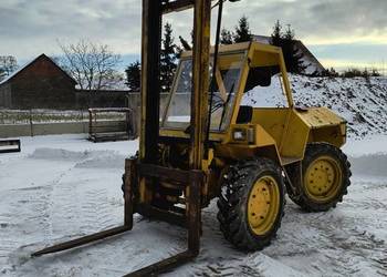 Wózek widłowy, widlak 4x4