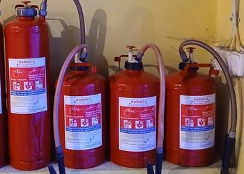 Gaśnica proszkowa 9 kg - sprawna