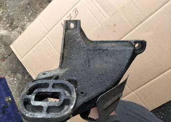 ŁAPA PODUSZKI SILNIKA AUDI 100 A6 C4 A6C4 4A0199312