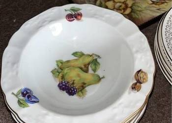 Miseczka z owocami. Syg. Epiag. Czechslovakia.