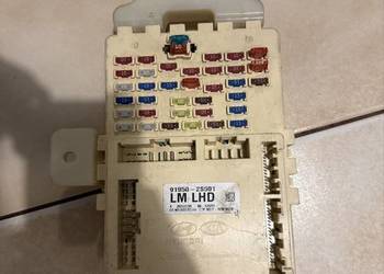 SKRZYNKA BEZPIECZNIKÓW 91950-2S501 HYUNDAI IX35  EUROPA