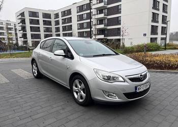 Opel Astra J 1.7 CDTI 2012