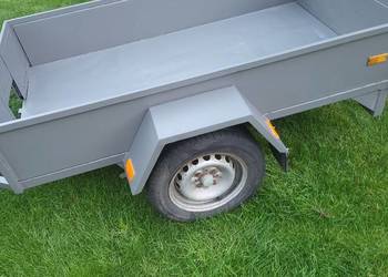 Przyczepka typu sam zarejestrowana i ubezpieczona