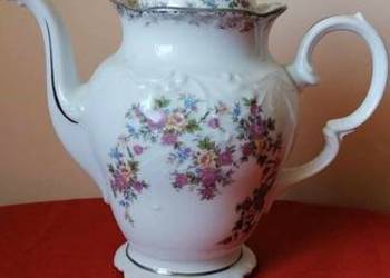 Duży dzbanek porcelanowy