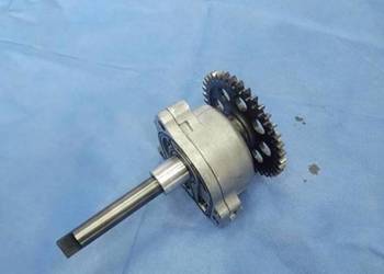 SUZUKI HAYABUSA GSXR 1300 99-07 POMPA OLEJU OLEJOWA OEM