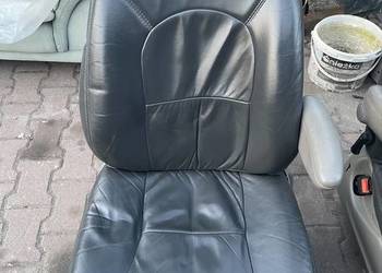 Fotele skórzane z chryslera przystosowane do montażu w VW T4