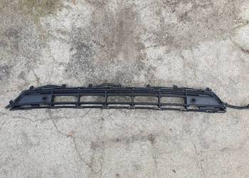 VOLVO XC40 KRATKA ŚRODKOWA ZDERZAKA PRZÓD 31449342