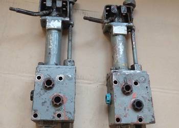 Rozdzielacz  ursus c330 pod siedzenie
