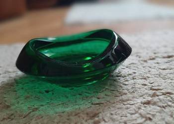 Szklana misa szmaragdowa