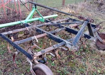 Kultywator 15 zębów z wałkiem