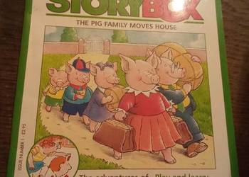 Storybox the pig family moves house. Po angielsku!