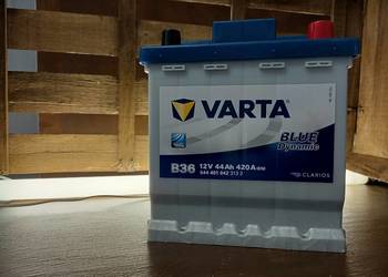 Akumulator  44Ah/420A  Varta Blue B36