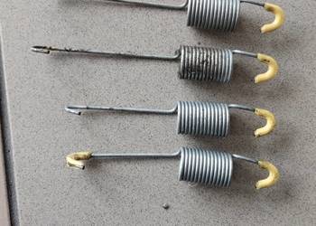 Sprężyna sprężyny zbiornika bębna pralka Electrolux Zanussi AEG Privileg