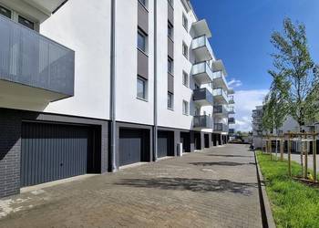 Garaż/Magazyn 45m2, brama automatyczna