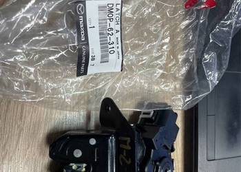 Mazda 2 zamek tylnej klapy tył DL DJ