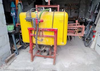 Opryskiwacz 400l,12m kwas