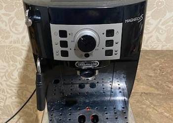 Ekspres do kawy firmy Delonghi