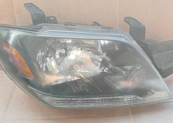 OUTLANDER I LAMPA PRZÓD PRAWA