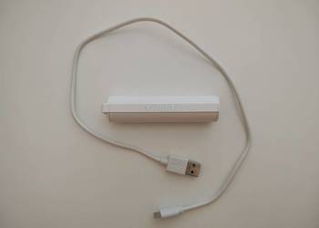 VARTA mini powerbank około 2000 mAh + kabelek + ładowarka Samsung