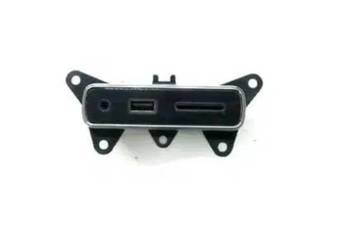 DODGE DURANGO 2014-19 Czytnik kart SD USB