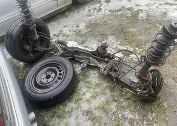 Golf V zawieszenie przedni kompletne