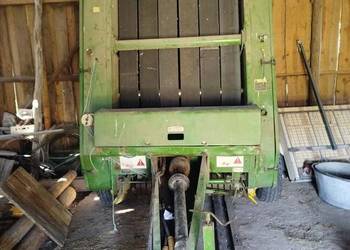 Prasa John Deere 550