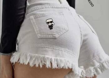 129 zł Krótkie spodenki damskie jeansowe białe