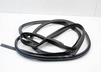 USZCZELKA DRZWI LEWY TYŁ NISSAN MURANO I Z50 3.5 4X4 03-07