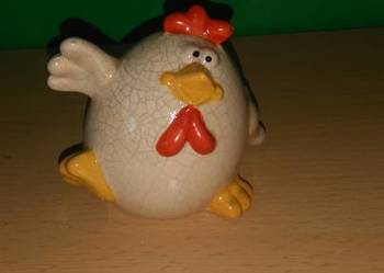 Porcelanowy kurczaczek.