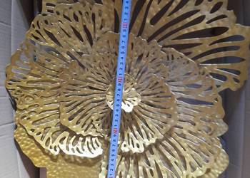 Metalowa ozdoba ścienna