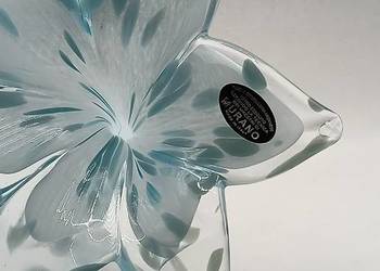 Szkło Włochy Italy naklejka błękitny kwiat lilia figurka