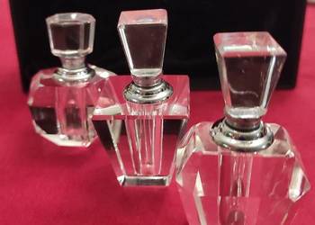 Elegancja, klasa i styl - perfumetka ze szkła kryształowego.