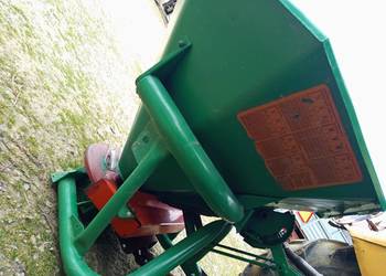 Rozsiewacz nawozów Amazon 400 l